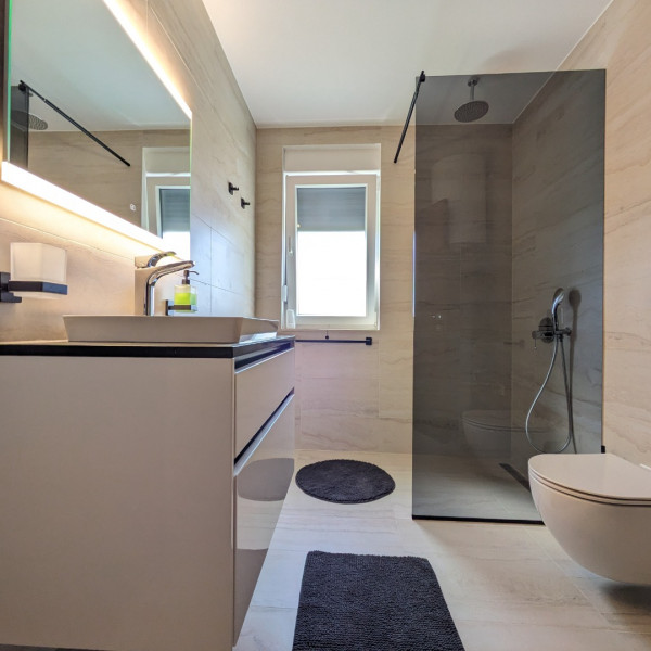 Bathroom / WC, Holiday Apartments in Suko&scaron;an "Seaside Serenity", "Seaside Serenity" Apartments Suko&scaron;an