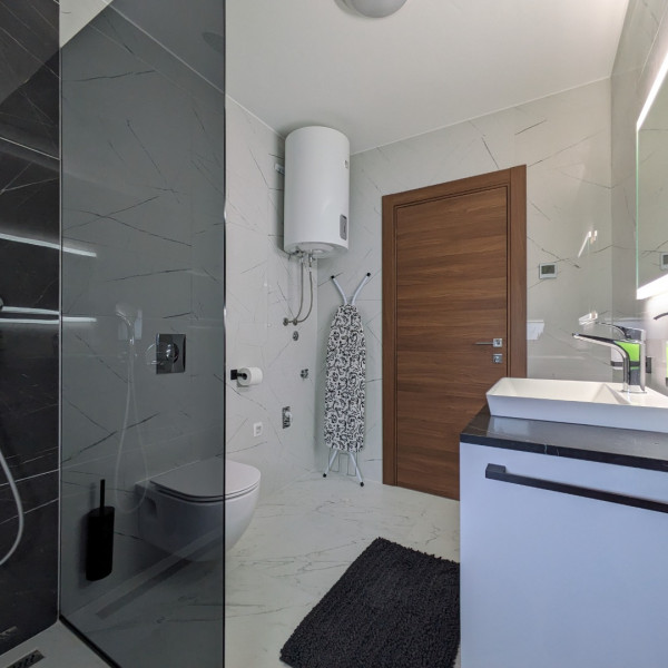 Bathroom / WC, Holiday Apartments in Suko&scaron;an "Seaside Serenity", "Seaside Serenity" Apartments Suko&scaron;an