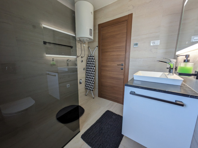 Apartment Noir, "Seaside Serenity" Apartments Suko&scaron;an