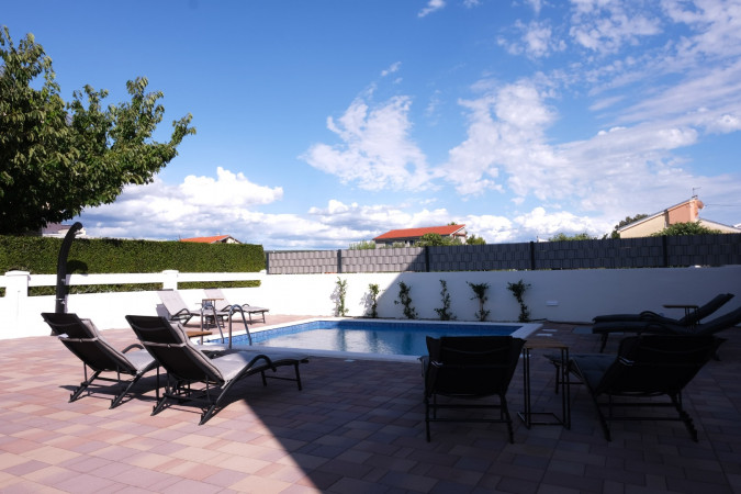 Exterior and Location, "Seaside Serenity" Apartments Suko&scaron;an