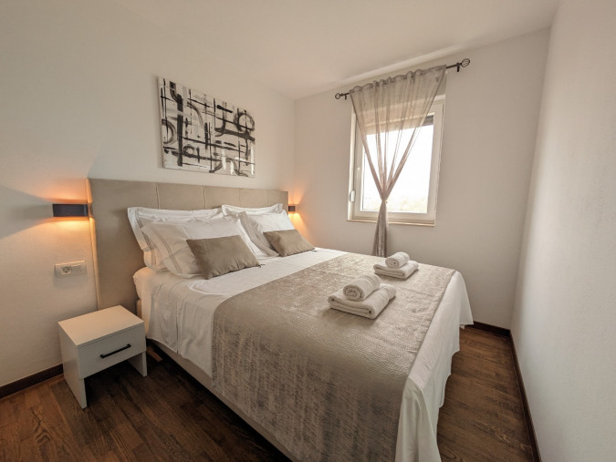 Apartment Noir, "Seaside Serenity" Apartments Suko&scaron;an