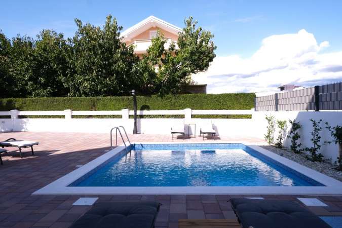 Exterior and Location, "Seaside Serenity" Apartments Suko&scaron;an